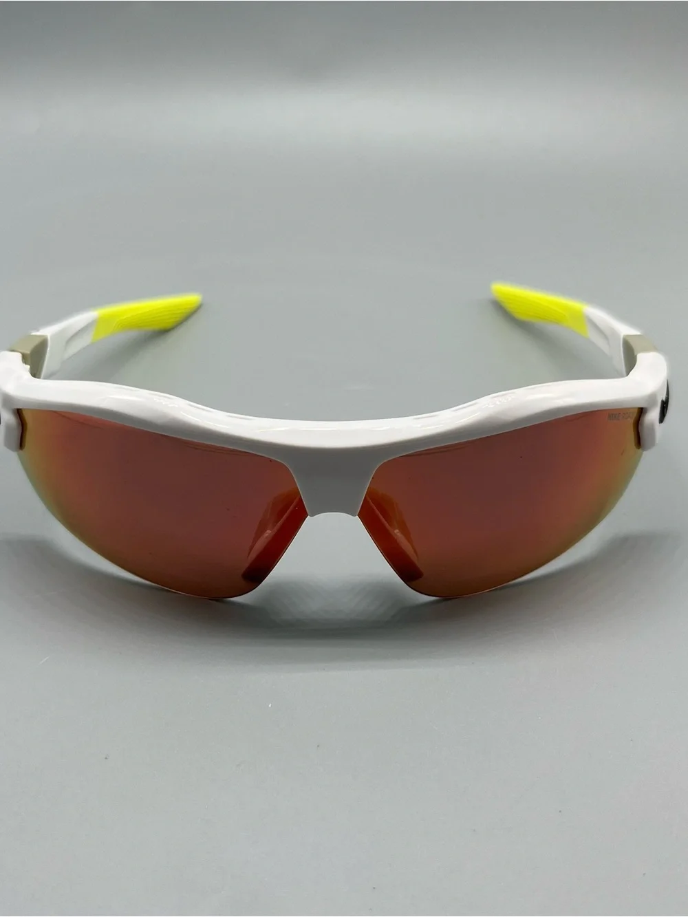 Nike Show X3 E DJ2032 sports sunglasses